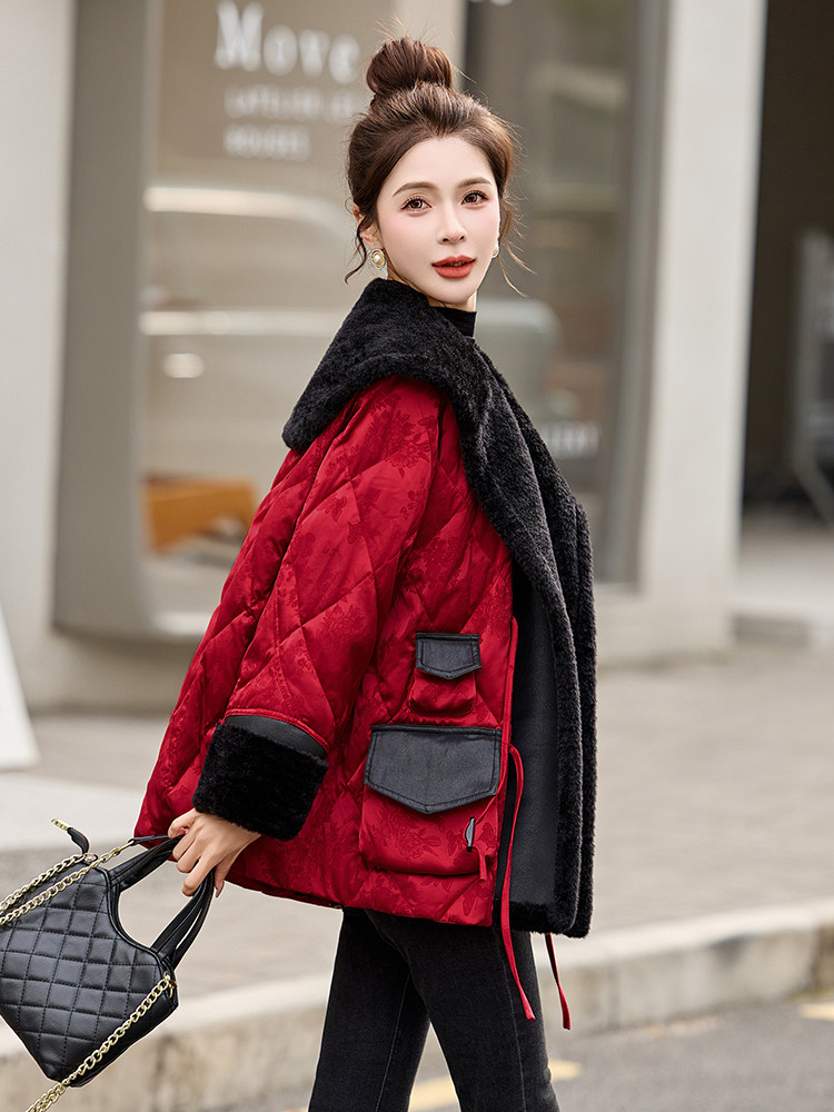 现货，现货，2025冬装新款皮毛一体拼接时尚潮流保暖羽绒服,女装羽绒服,伊仟回