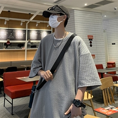 灰色