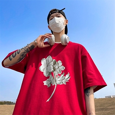 酒红色