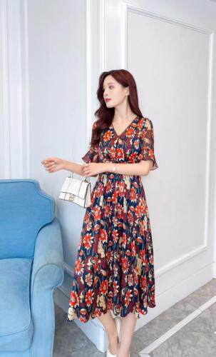 夏季新款碎花连衣裙，女装连衣裙，秀水百合