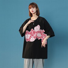 黑色