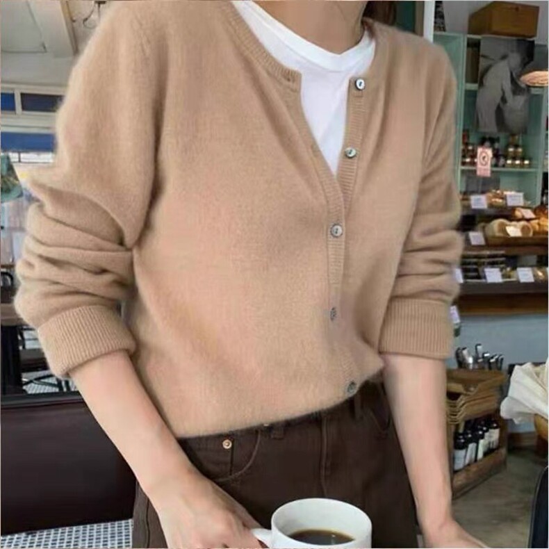 纯山开衫秋冬新款毛衣女短款圆领羊毛衫超火cec外套针织,女装羊毛衫,千御纺羊绒