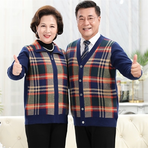 中老年人女毛衣开衫爸妈装情侣羊毛衫红色外套爷爷奶奶本命年唐装图片