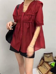 夏季新款韩版飞袖设计洋气小衫图片