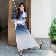 现货：蓝白渐变防晒两件套2C105-0525-P160-K228，女装套装/套裙，2C105