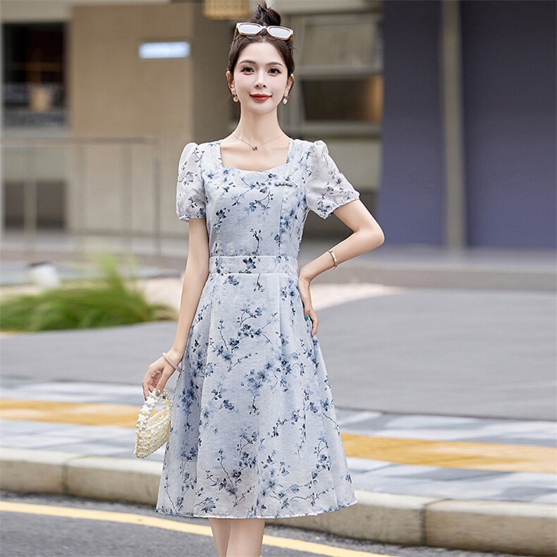 方领连衣裙女2025夏装新款收腰气质小个子显高法式a字裙,女装连衣裙,欣贝拉