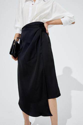 现货夏装扭结缎面半裙，女装半身裙，M&VC