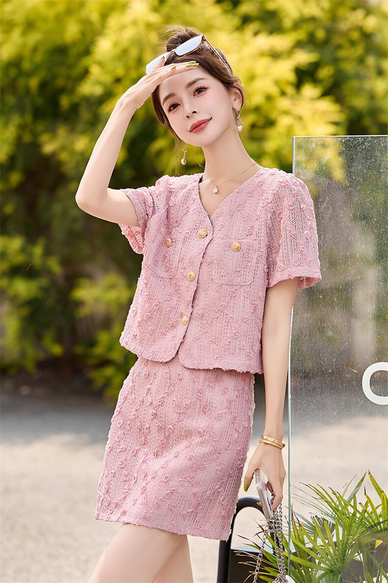 小香风粉色短袖上衣半身裙两件套女2025夏新款小个子名媛气质套装,女装连衣裙,英标秀（1C119）