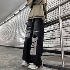 黑色