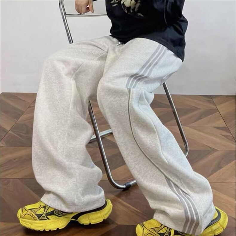 条纹薄款运动裤2026新款夏季宽松直筒休闲卫裤大码三条杠阔腿,男装休闲裤,星座218-1（原230）