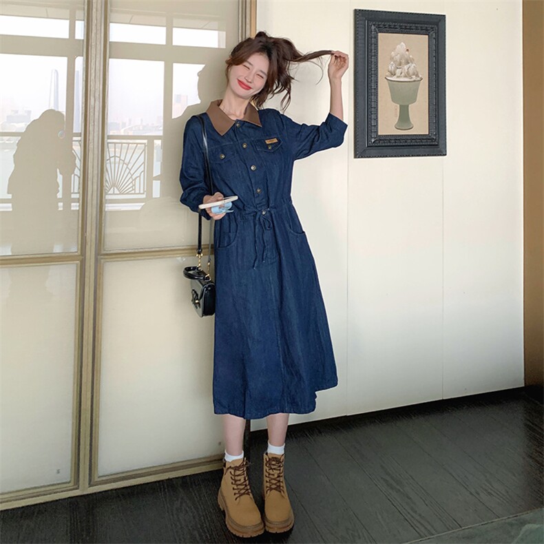 复古翻领牛仔连衣裙女2024年春秋新款高腰修身气质开叉裙子，女装连衣裙，点滴