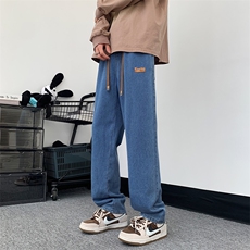 深蓝色