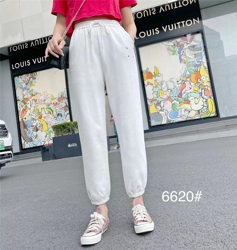 名欧淇淇 MOQQ135833