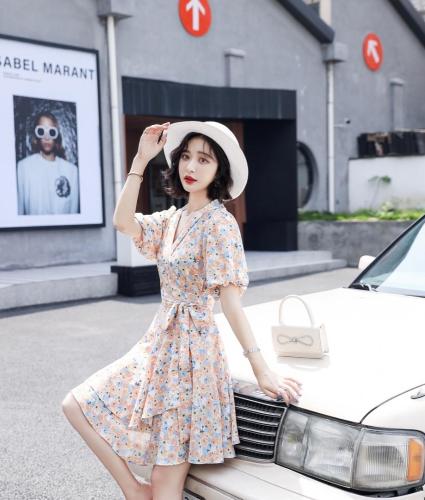 现货夏季新款碎花连衣裙,女装连衣裙,煊 芮 熙