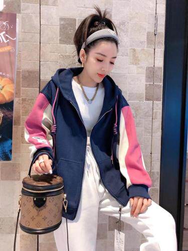 一杭袖子拼色带帽外套，女装，一杭