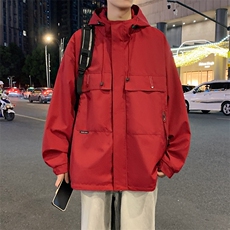 酒红色