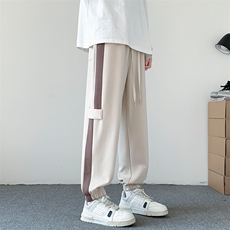 卡其色