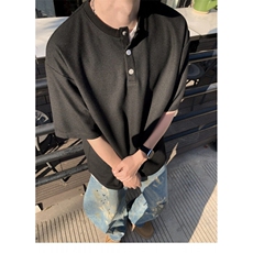 黑色