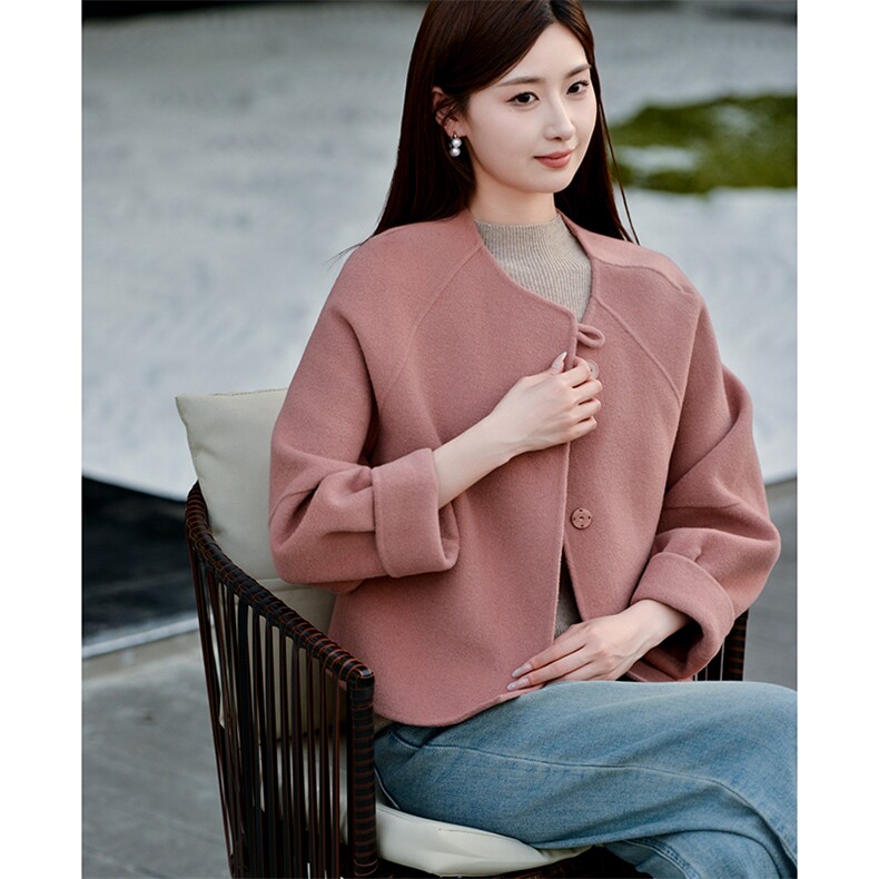 2024秋冬季新款毛呢外套短款显高显瘦百搭,女装双面呢大衣,亿美羊绒