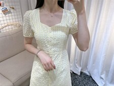 DINOBIENS【现货】夏季新款韩系方领格子连衣裙，女装连衣裙，迪诺比亚