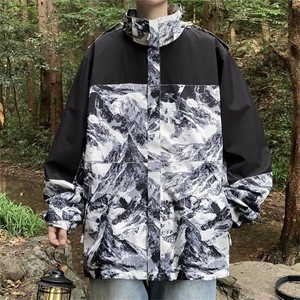 户外运动机能迷彩冲锋衣旅游穿搭KM77-P68图片