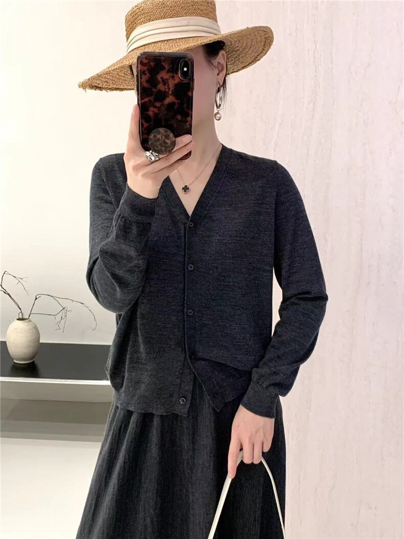 杨子纱100%超细羊毛V领开衫,针织衫/毛衣,优麦羊绒（原洪叶羊绒）