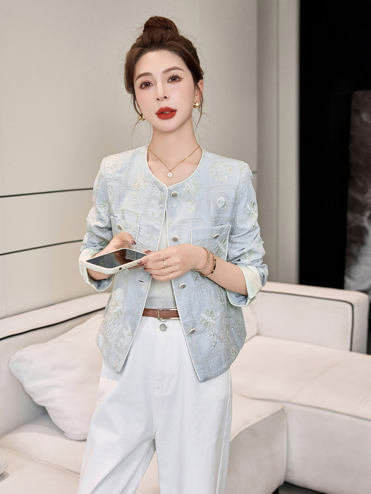 新中式国风外套女欧洲站2025年早春新款韩版圆领重工刺绣夹克上衣,女装短外套,妃曼