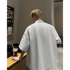 港风条纹短袖衬衫男款潮牌痞帅外穿五分袖上衣25XC33153特批35图片