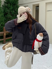 现货新款韩版宽松立领撞色格子袖口羽绒服短款外套面包服，女装羽绒服，韩然一族