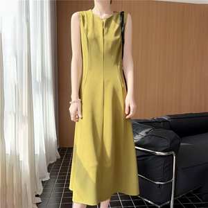 针织麻纱圆领无袖连衣裙女士图片