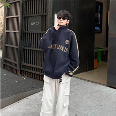 藏青色