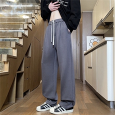 深灰色