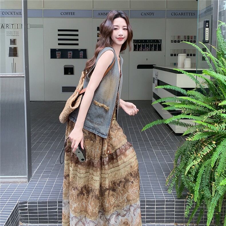 主推新款春夏新品复古波西米亚牛仔马甲2266-P195-K299,女装套装/套裙,网红馆