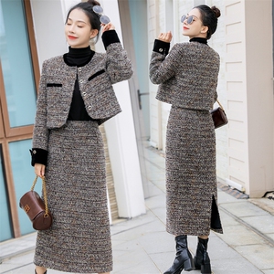 小香风羽绒服套装女秋冬2024新款粗花呢短外套半身长裙两件套图片