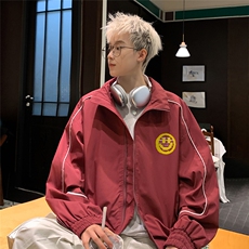 酒红色