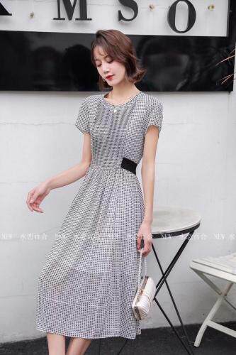 夏装新款连衣裙，女装连衣裙，水恋百合