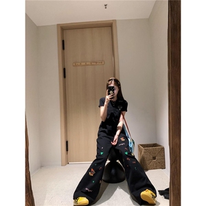 美式复古黑色牛仔背带裤女2025春秋新款设计感休闲直筒阔腿牛仔裤