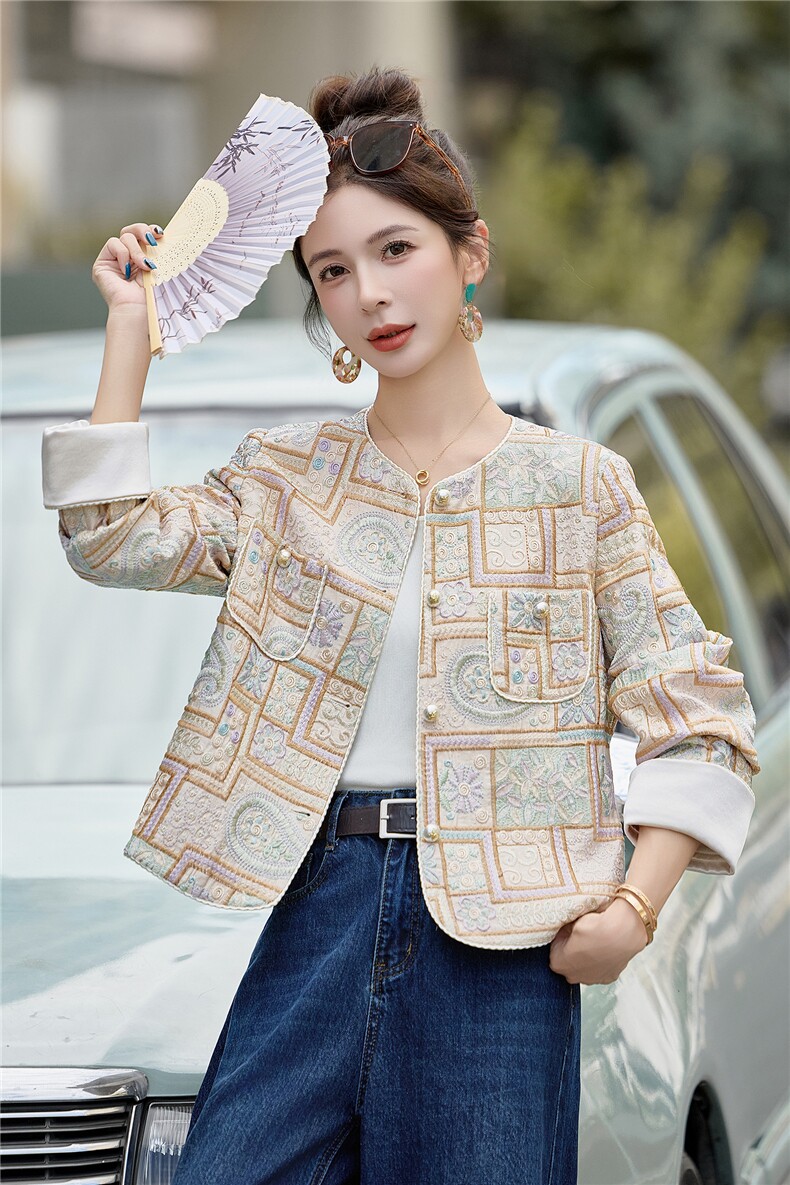 新中式重工刺绣短外套女2026春秋新款小香风亮片宽松汉服上衣,女装短外套,众宇琦