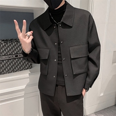 黑色