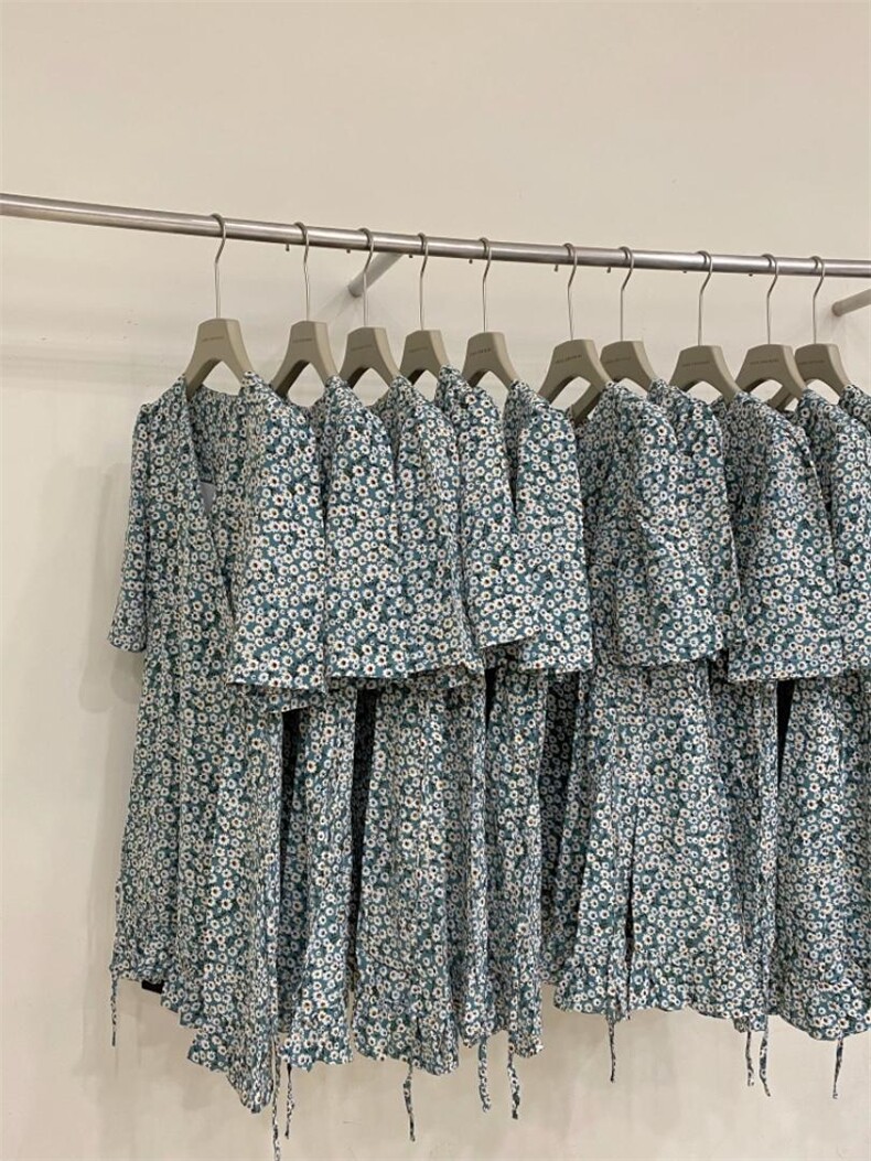 美炸的小花花，其它，唇蔻