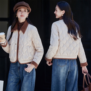 撞色翻领轻薄菱格短款羽绒服女2025冬季新款气质小香风白鸭绒外套图片