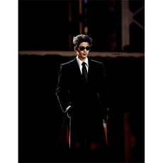 张凌赫同款不规则红内垫肩毛呢大衣加长款风衣外套Y966-P125，男装风衣，星座1004-3