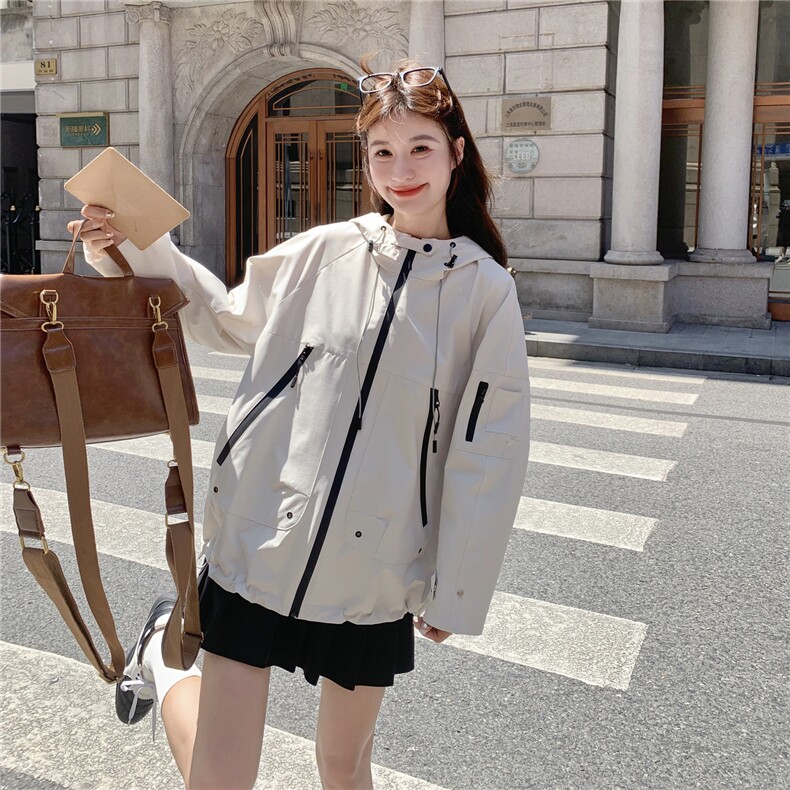 现货新款冲锋衣外套25075P150K228,女装短外套,2D035