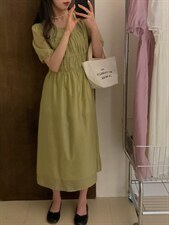 新款韩版连衣裙，女装连衣裙，卡伊迪拉