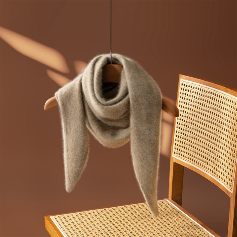 2025年秋季新款十二针针织羊绒三角围巾时尚休闲通勤百搭，围巾，臻维羊绒