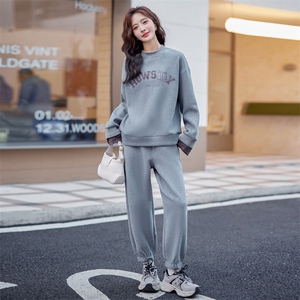 加厚空气棉套装女2025年新款亮片宽松休闲卫衣宽松直筒卫裤两件套图片