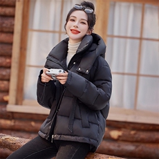 现货时尚气质棉服女新款冬季不可拆连帽韩版高级宽松加厚款外套女，女装棉衣/棉服，韩蔻秀