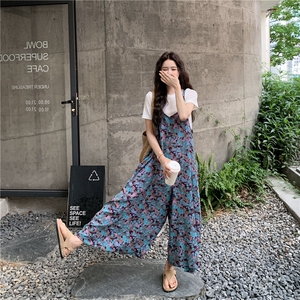 法式高级感宽松碎花背带裤女夏2025新款绝美今年流行松弛感连衣裤图片