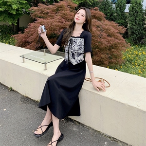 【现货】夏装新款时尚气质优雅显瘦系带水墨画拼色连衣裙图片