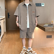 咖啡色